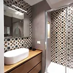 Elegant 2br 2 Bathrooms Sleeps 6 Florence