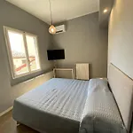 Elegant 2br 2 Bathrooms Sleeps 6 Florence